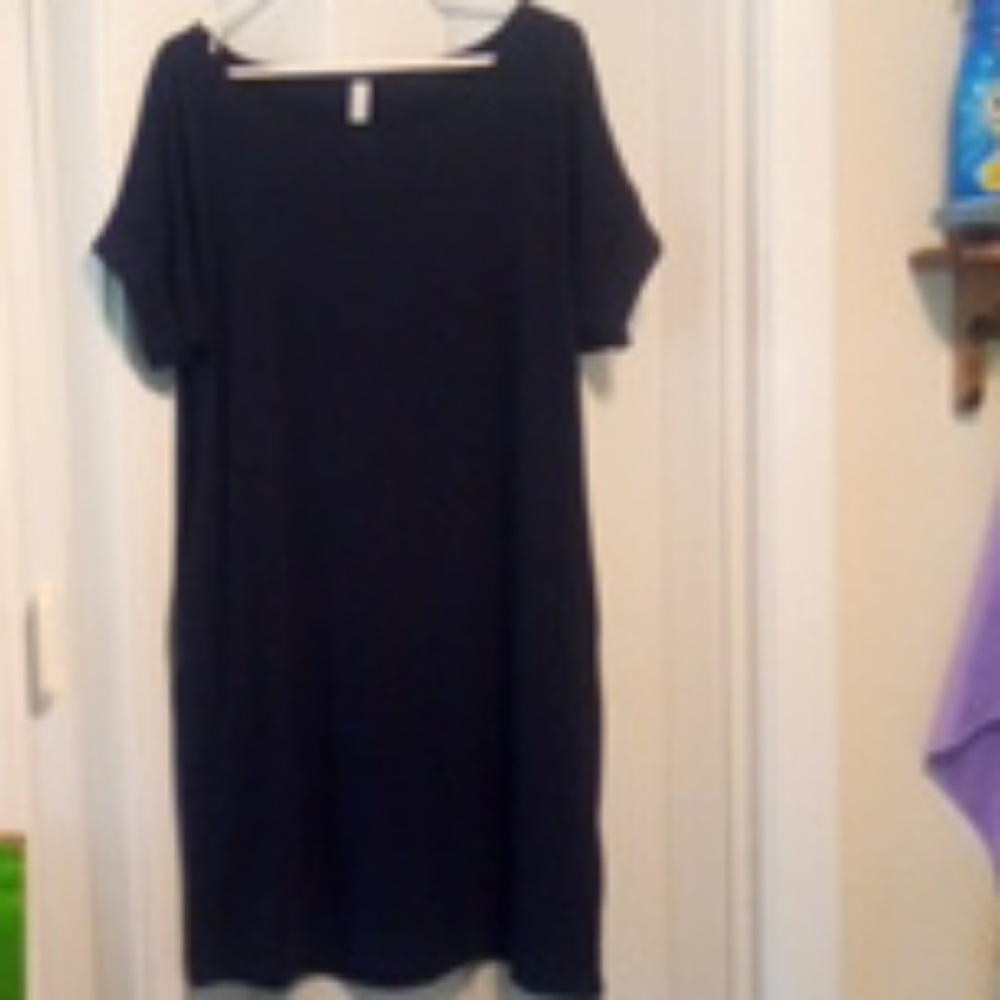 Dark blue short sleeve t-shirt dress wirh pockets
